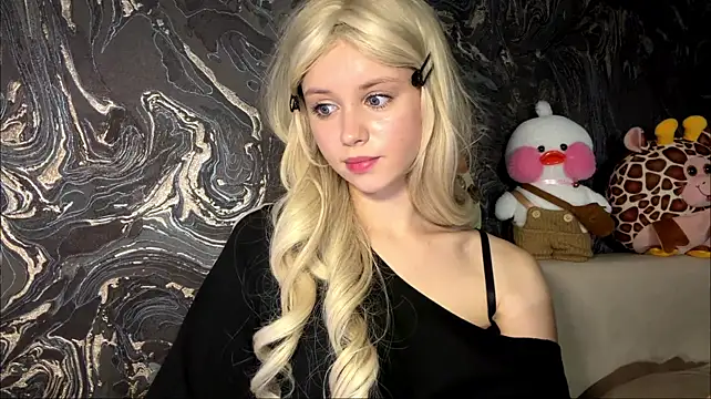 BundtAmely's Live XXX Chat
