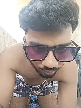 nazzz_69's Webcam Show