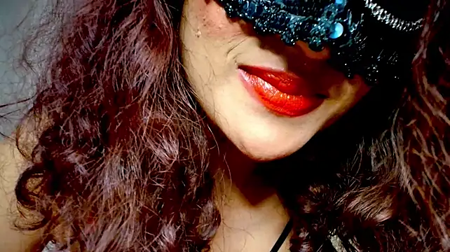 ScarletSeductive's Webcam Show