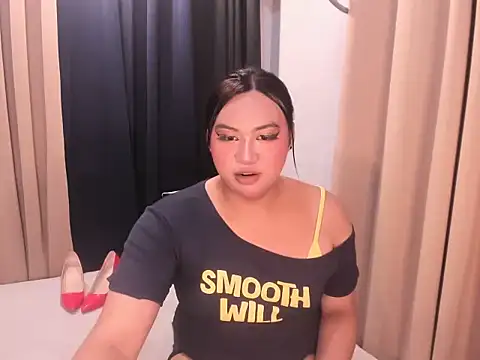 AsianHotPrecious' Webcam Show