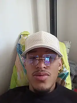Camilo_Contreras1's Webcam Show