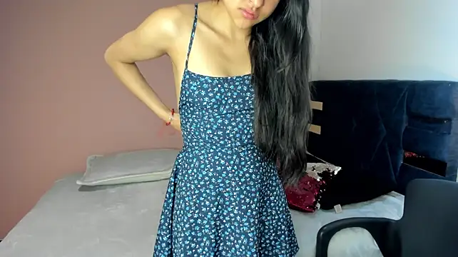 Alanna_Thompson_'s Live XXX Chat
