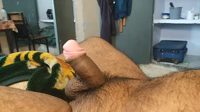 happy112701's Webcam Show
