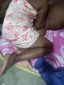 tamil_kavithas' Webcam Show
