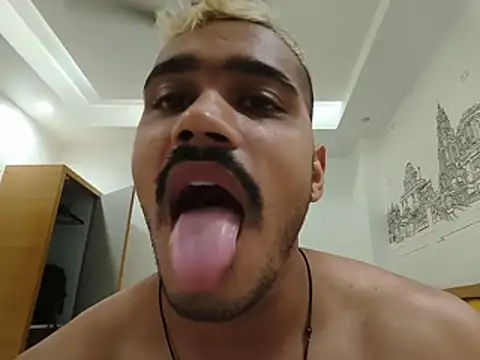 Mrgill09's Webcam Show