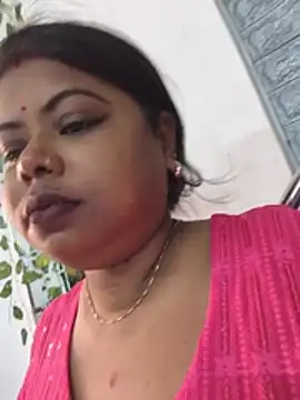 priya_bindass' Webcam Show