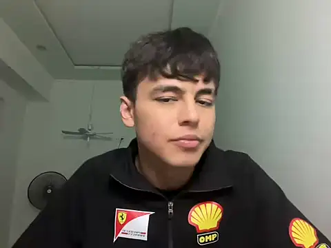 Tommy73146's Webcam Show