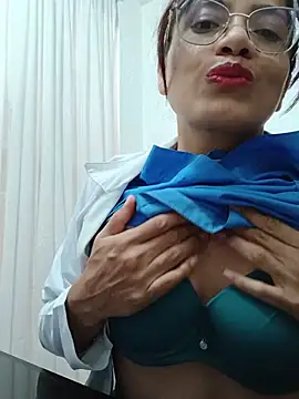 Dra_valentina's Webcam Show