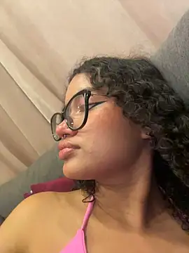 Bunny-firee's Webcam Show