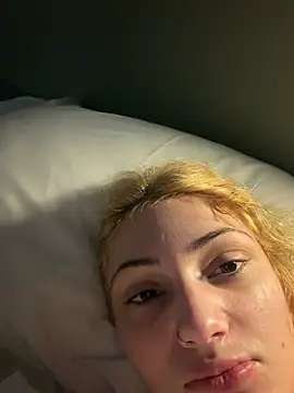 Larissa516's Live XXX Chat