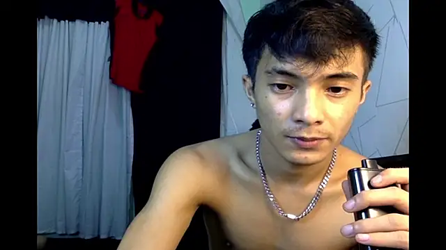 Twinkyecho's Webcam Show