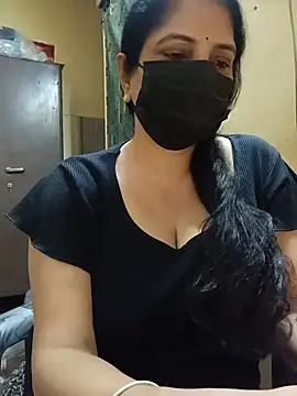 nupur_nyl's Webcam Show