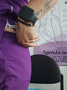 -Zoe-1's Live XXX Chat
