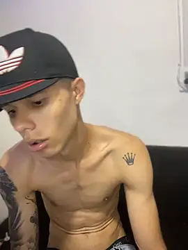 LuiguiMoore's Webcam Show