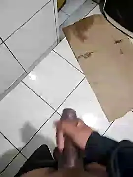 Safadinhoo18's Webcam Show