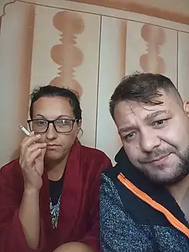 ionutflori12's Live XXX Chat