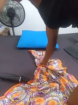 Sarahlove01's Live XXX Chat