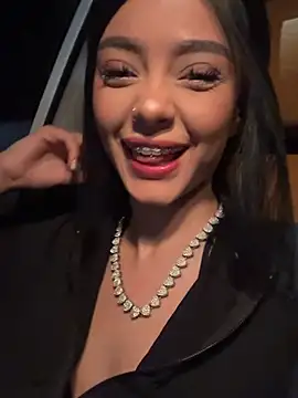 Kitty_Bliss' Webcam Show