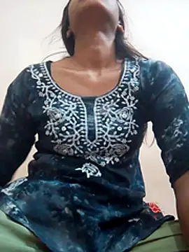 hotgirl-20's Webcam Show