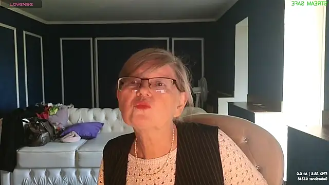 Pippa_Pebble's Webcam Show