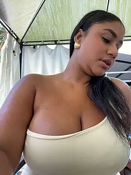NayTorres' Live XXX Chat