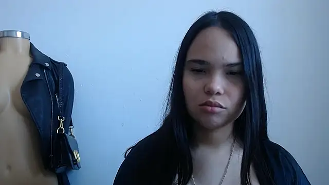 nicolle_jenifer's Webcam Show