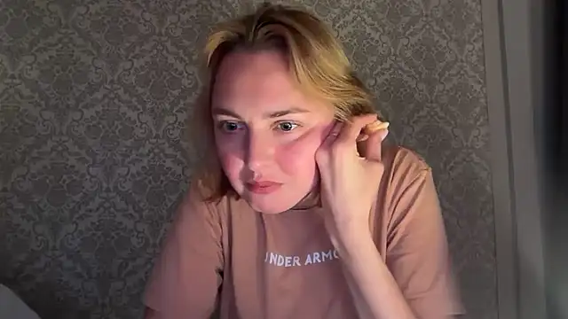 Virelona's Live XXX Chat