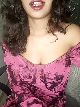 Priya_strip1's Webcam Show