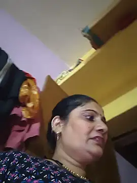 Karishma_bhabi02's Webcam Show