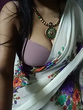 ratri893's Webcam Show