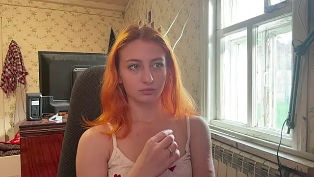 Lisaloveflower's Live XXX Chat