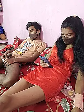 Hotty_couple12's Webcam Show