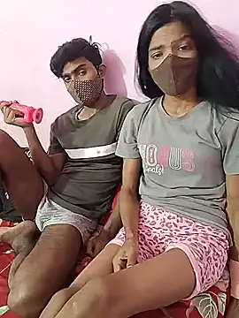 Hotty_couple12's Webcam Show