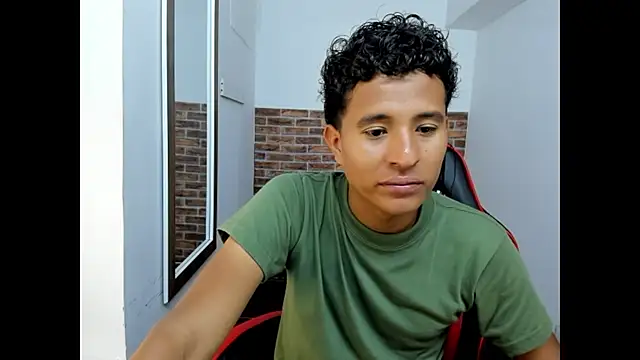 WIZARD-ALESSANDRO's Webcam Show
