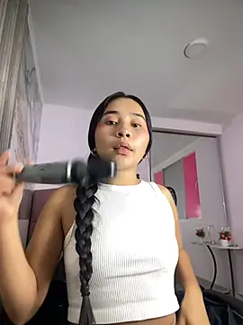 maliha_ec's Webcam Show