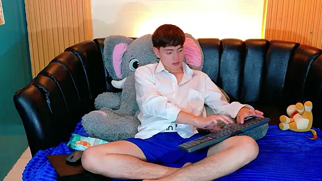 Brian_Montes' Webcam Show