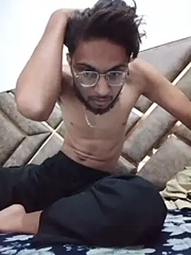 Horny_young21's Webcam Show