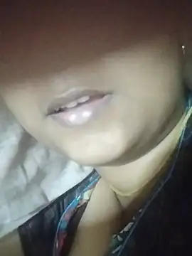 Tamilhot_nithiya's Webcam Show