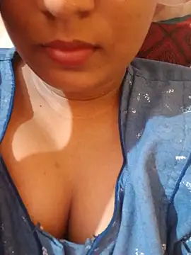 bhuvana_kannada's Webcam Show