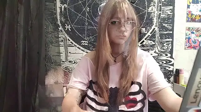 JeraldineCamaeho's Live XXX Chat