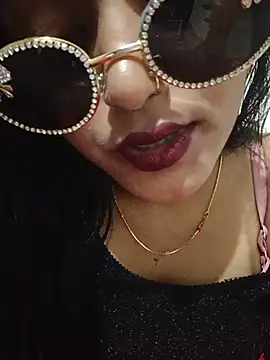 PYARI_BHABHI_'s Webcam Show