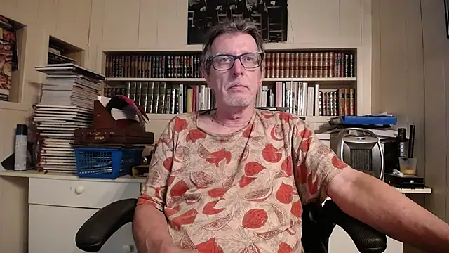 new_hotlux's Webcam Show