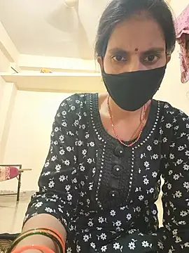 Cuty_ruhani's Webcam Show