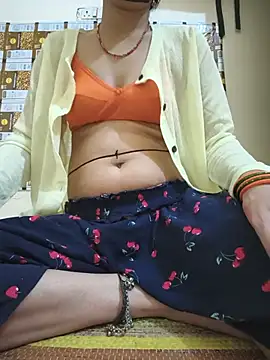 Cuty_ruhani's Webcam Show