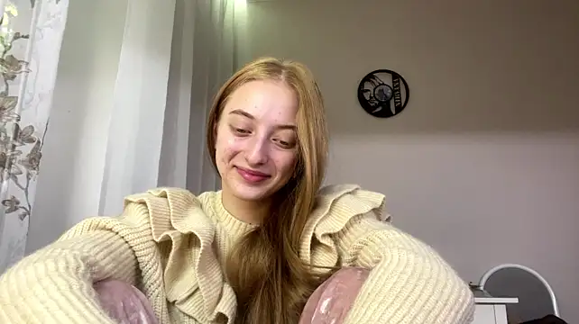 TimikaGrappe's Live XXX Chat