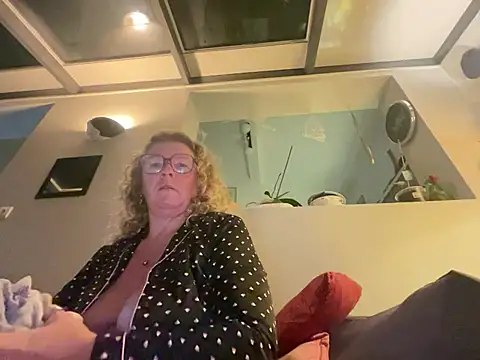 Linda17340's Live XXX Chat