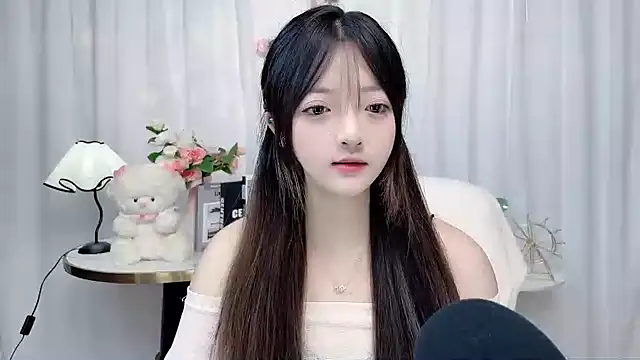 YUYU-1202's Live XXX Chat