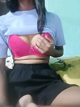 Taniya_54's Live XXX Chat