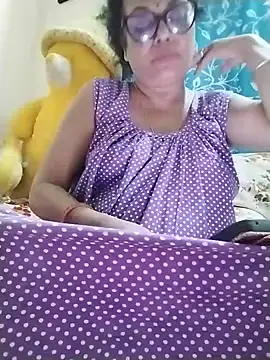 aditimukherjee533's Webcam Show