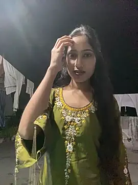 neetuuuuu11's Webcam Show